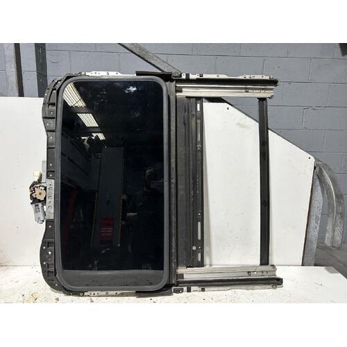 Toyota RAV4 Sun Roof Assembly ACA23 07/2000-10/2005