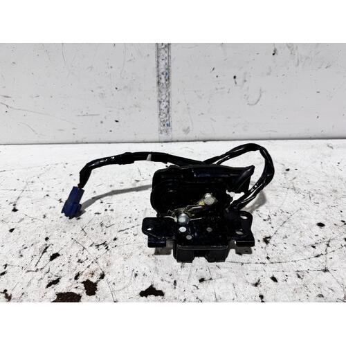 Lexus CT200H Tailgate Lock Mechanism ZWA10 12/2010-Current