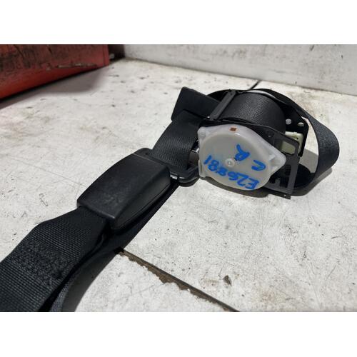 Mitsubishi 380 Seat Belt & Stalk DB Centre Rear 09/05-03/08