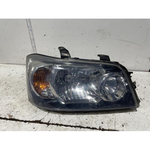 Toyota Kluger Right Head Light MCU28 01/2001-04/2007