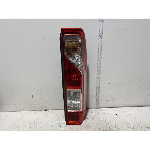 Renault Master Right Tail Light X62 09/2011 -2024