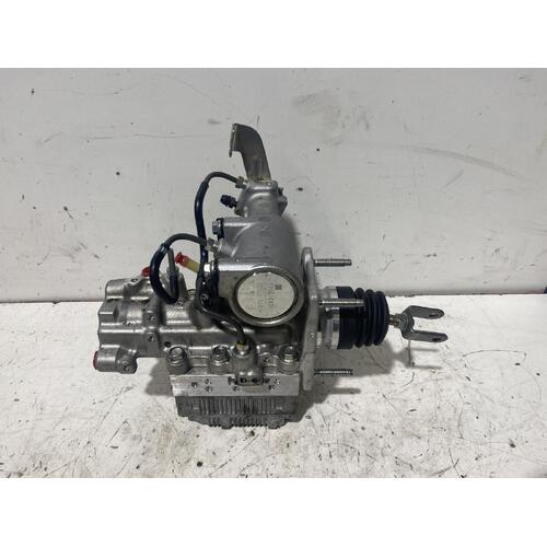 Lexus CT200h ABS Modulator Unit ZWA10 12/2010-2020