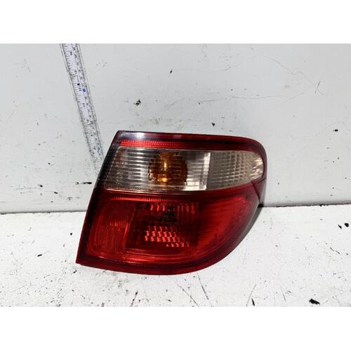 Nissan Pulsar Right Tail Light N16 05/2000-07/2003