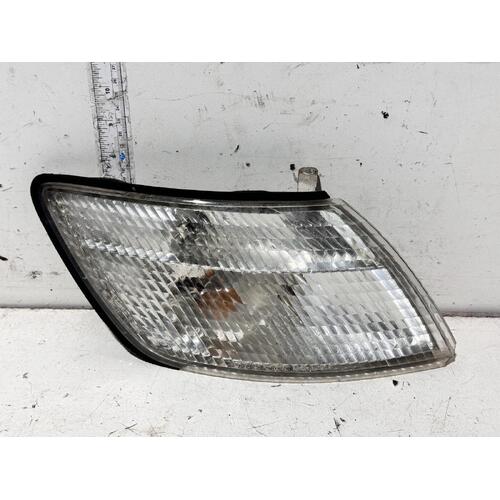 Lexus ES300 Right Corner Light MCV20 10/1996-08/1999