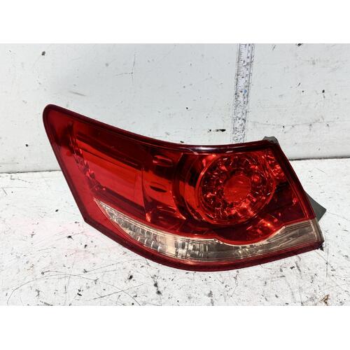 Toyota Aurion Left Tail Light GSV40 10/2006-08/2009