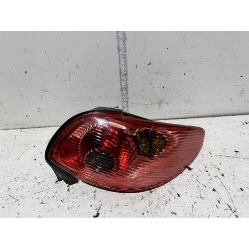 Peugeot 206 Right Tail Light T1 06/2003-11/2007