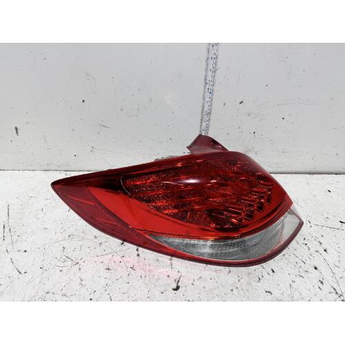 Hyundai Veloster Left Tail Light FS 12/2011-02/2018