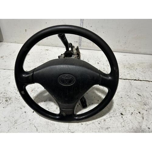 Toyota Hilux Steering Wheel with Horn Pad RZN149 11/2001-03/2005