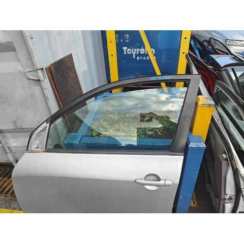 Toyota RAV4 Left Front Door Glass ACA38 11/2005-12/2012