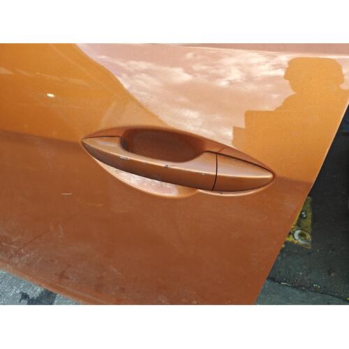 Hyundai Veloster Left Front Outer Door Handle FS 02/2012-02/2018