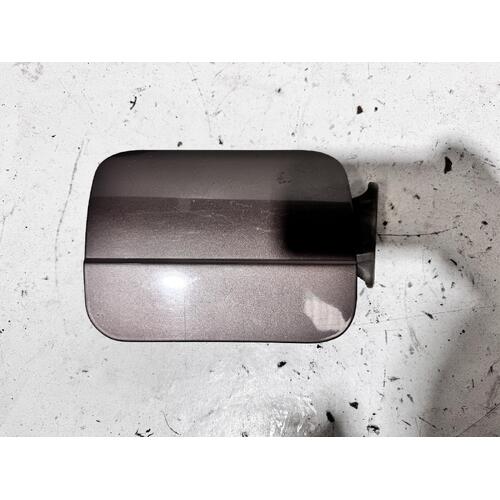 Lexus LS400 Fuel Door UCF11 03/1990-11/2000