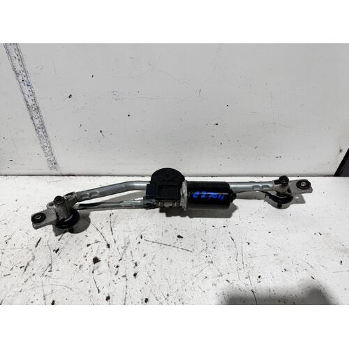 Hyundai Veloster Front Wiper Assembly FS 12/2011-02/2018