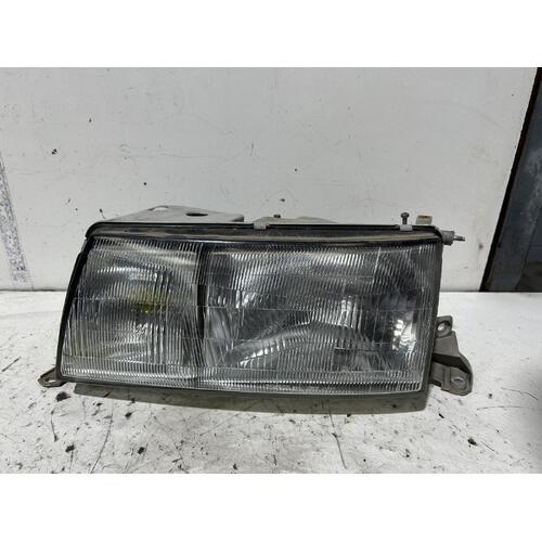 Toyota Celsior Left Head Light UCF11 03/1990-11/1994