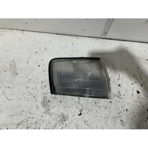 Toyota Celsior Right Corner Light UCF11 03/1990-11/1994