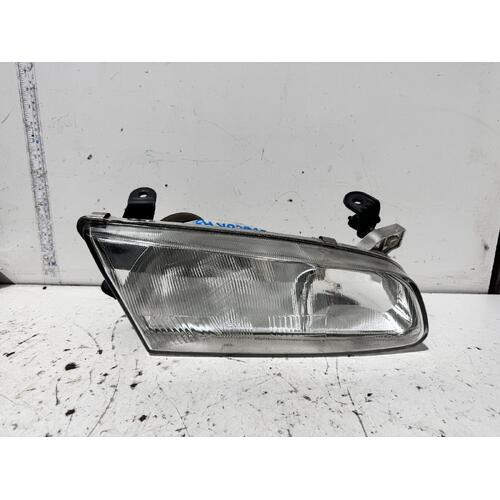 Toyota Camry Right Head Light SXV20 08/1997-09/2000