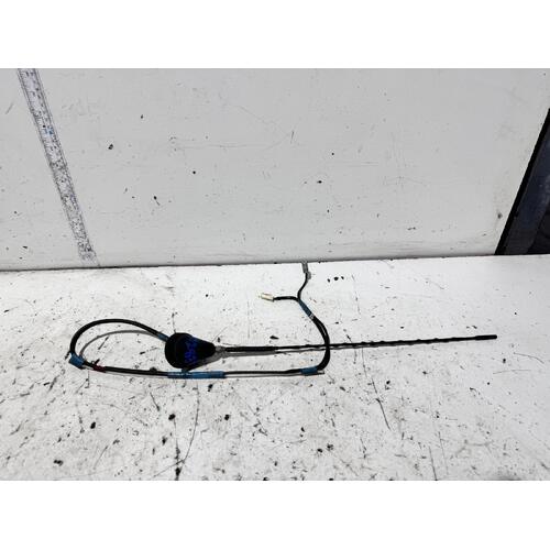 Toyota RAV4 Antenna ACA33 11/2005-09/2008