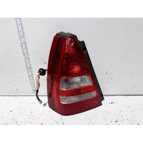 Subaru Forester Left Tail Light 07/2002-05/2005