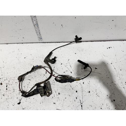 Toyota Landcruiser Right Front ABS Sensor VDJ79 08/2012-09/2017