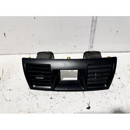 Toyota Kluger Dash Vents GSU45 05/2007-03/2014