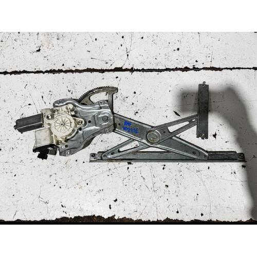 Toyota Corolla Right Front Window Regulator ZZE122 12/2001-06/2007