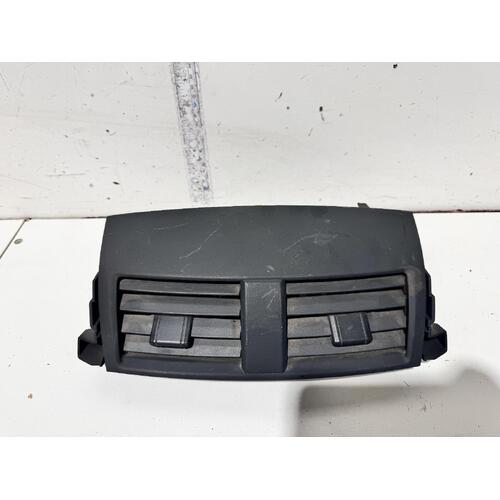 Toyota RAV4 Dash Vents ACA33 11/2005-12/2012