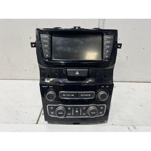 Holden COMMODORE Stereo Head Unit VE Display/ Control Panel 09/10-05/13