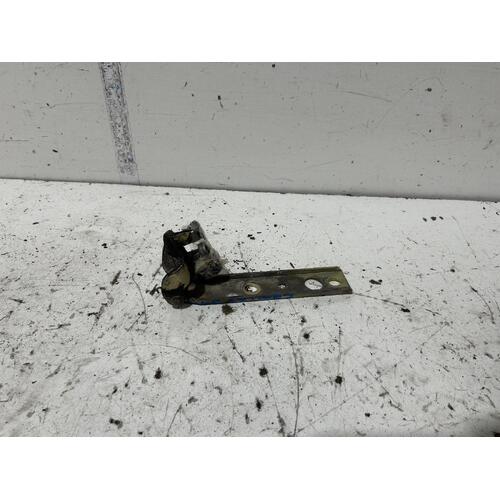 Toyota Hiace Left Rear Centre Door Hinge / Roller RZH### 11/1989-12/2004