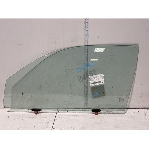 Toyota HILUX Left Front Door Window Glass 09/15- 