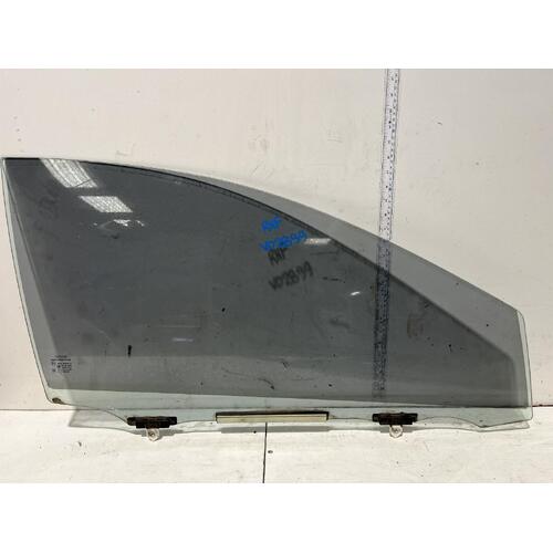 Toyota COROLLA Right Front Door Window Glass ZRE172 12/13-06/19 