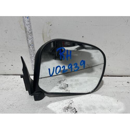 Toyota HIACE Right Door Mirror RCH12 Manual SBV 10/95-02/04  