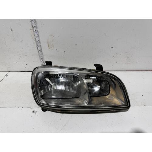 Toyota RAV4 Right Head Light SXA11 10/1997-06/2000