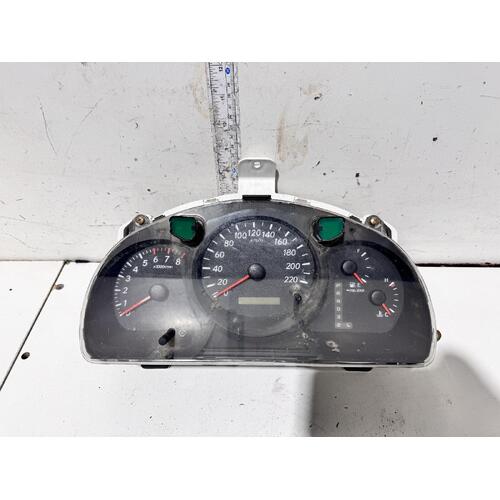 Toyota Kluger Instrument Cluster MCU28 01/2001-04/2007