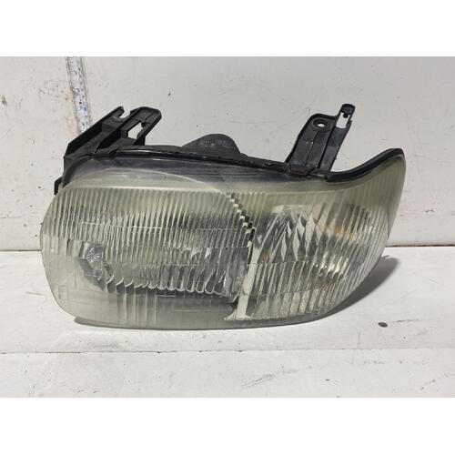 Ford Escape Left Head Light ZB 03/2003-05/2006