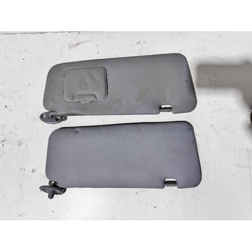 Toyota RAV4 Sun Visors ACA21 07/2000-07/2003