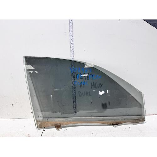 Toyota Hilux Right Front Door Window Glass KUN26 03/2005-08/2015