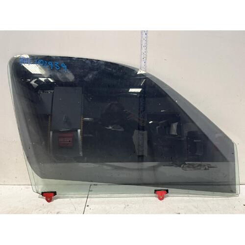 Toyota HIACE Right Front Door Window Glass RCH12 SBV 10/95-02/04 