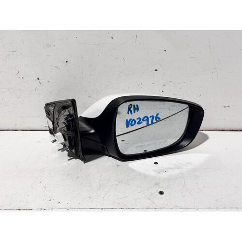 Hyundai Elantra Right Door Mirror MD 03/2011-09/2013