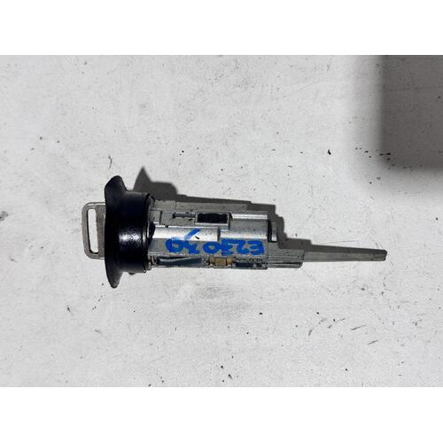 Toyota Corolla Ignition Barrel with Key AE102 09/1994-10/1999