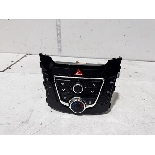 Hyundai I30 Heater Controls GD 03/2012-04/2017