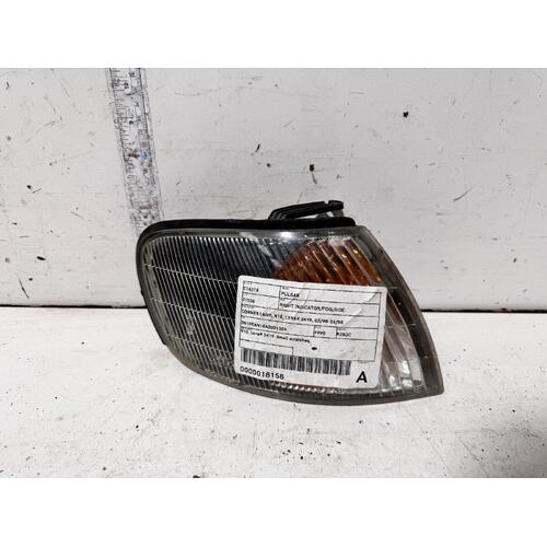 Nissan Pulsar Right Corner Light N15 03/1998-06/2000