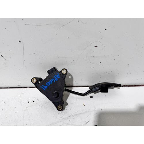 Nissan XTRAIL Accelerator Pedal T31 09/2007-12/2013