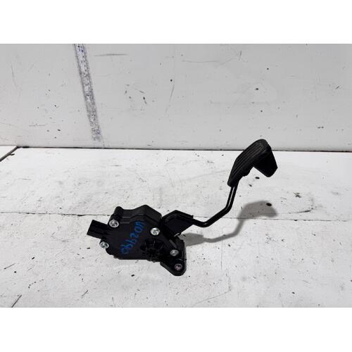 Toyota Yaris Accelerator Pedal NCP93 10/2005-12/2016