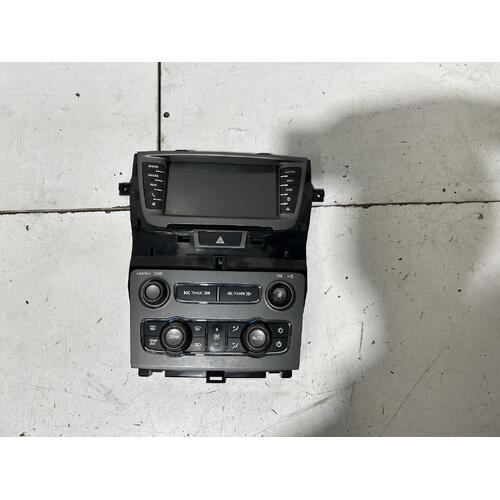 Holden Commodore Disply Unit / Control Panel VE Series II 09/2010-05/2013