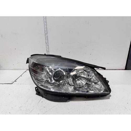 Mercedes C Class Right Head Light S204 07/2007-04/2011