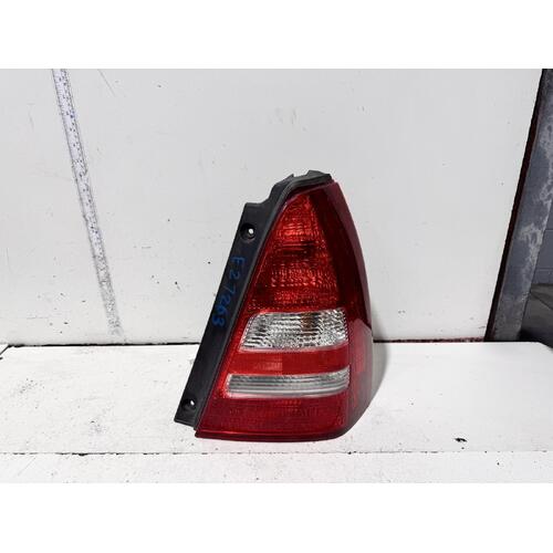 Subaru Forester Right Tail Light 07/2002-05/2005