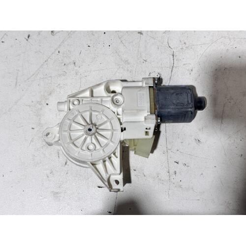 Mercedes C Class Right Front Window Regulator Motor S204 07/2007-04/2011