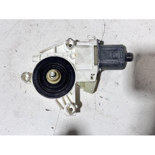 Mercedes C Class Left Front Window Regulator Motor S204 07/2007-04/2011