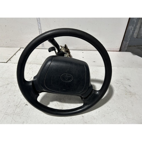 Toyota Hilux Steering Wheel with Horn Pad RZN154 09/1997-10/2001