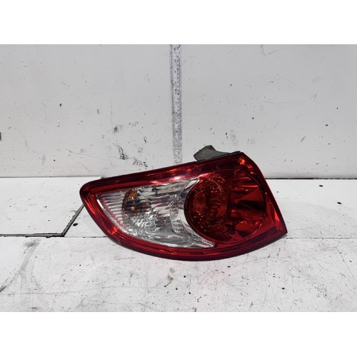 Hyundai Santa Fe Left Tail Light CM 11/2005-09/2009