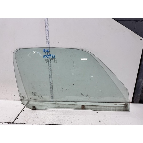 Toyota Hiace Right Front Door Window Glass RZH103 08/1995-12/2004